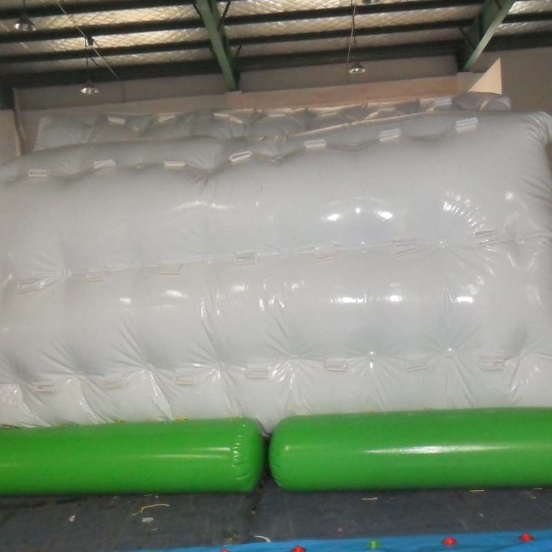 Inflatable Water Iceberg (2)